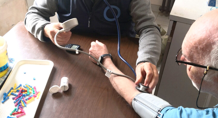 Društvo za borbu protiv šećerne bolesti "Plavi krug" i Crveni krst Srbobran kontrolišu zdravlje