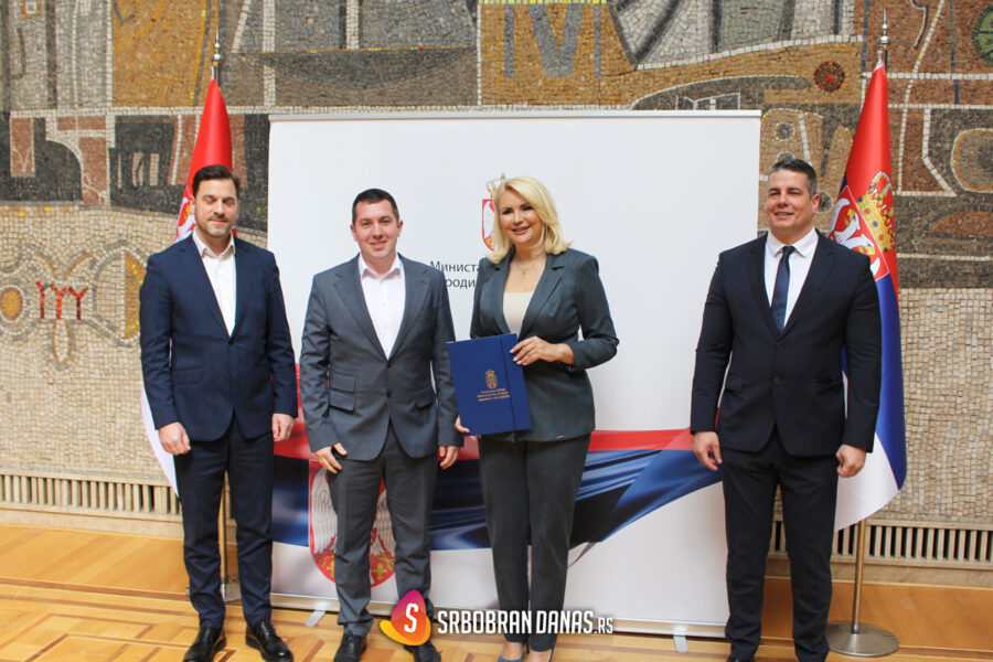 Ministarstvo i Opština grade nova igrališta