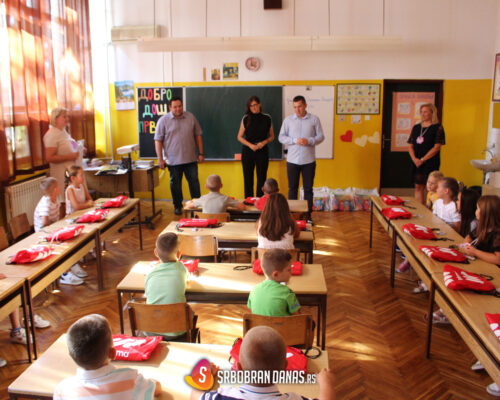 Prvačići seli u klupe OŠ "Vuk Karadžić"