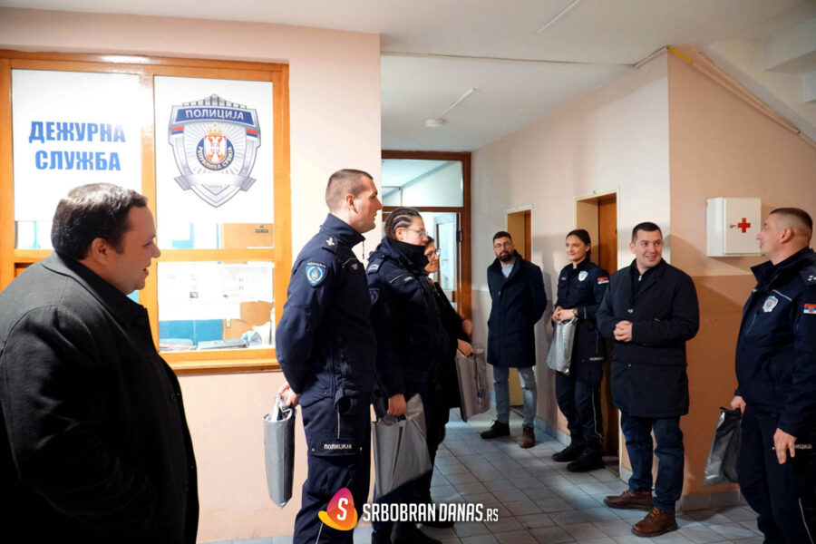 U novogodišnjoj noći poklonjena pažnja dežurnim službama