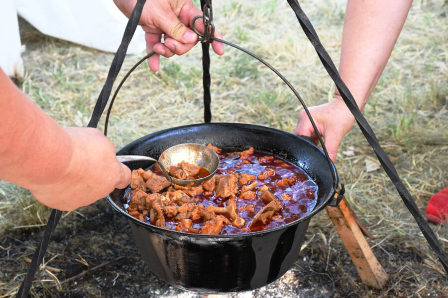 Srbobranska kotlićijada 2025- prava turistička manifestacija