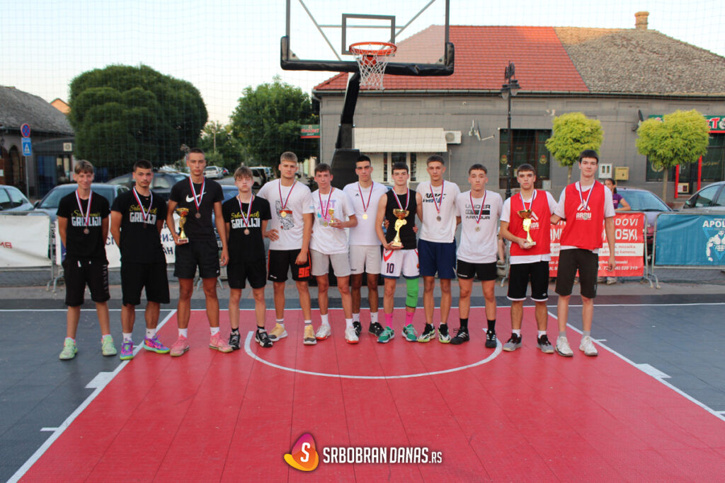 3x3 basket turnir osvojili su Srbobranci