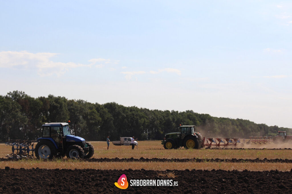 Srbobranska brazda 2025: Tradicija se ne napušta
