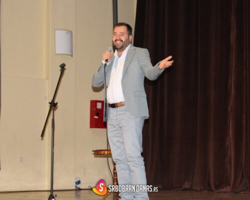 Srbobrancima se dopao humor Nebojše Grujića