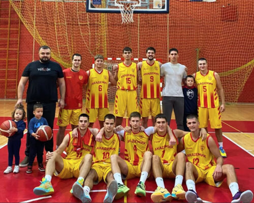 Sezona otvorena sa stotkom