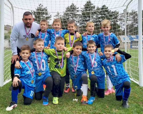 Mali fudbaleri na ponos srbobranskog kluba