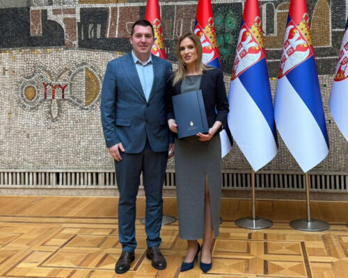 Lični pratilac deteta - usluga koja ima podršku ministarstva